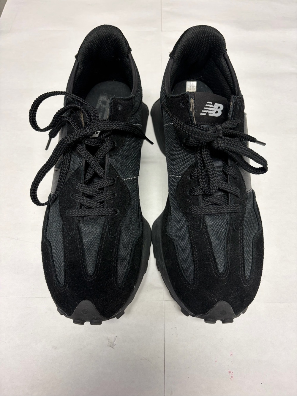 New Balance 327 Men’s all Black Athletic Trainers with Mesh and Suede Panels